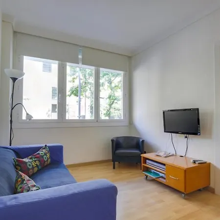 Apartamento Cozy 2 Bedroom Next To Arc De Triomf