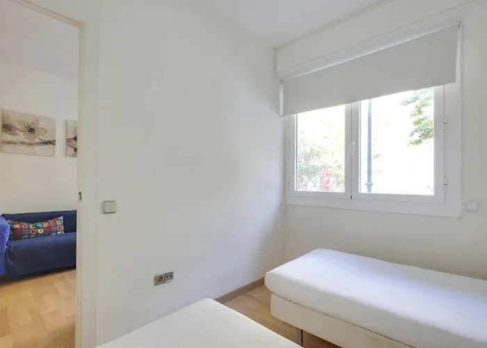 Cozy 2 Bedroom Next To Arc De Triomf Barselona
