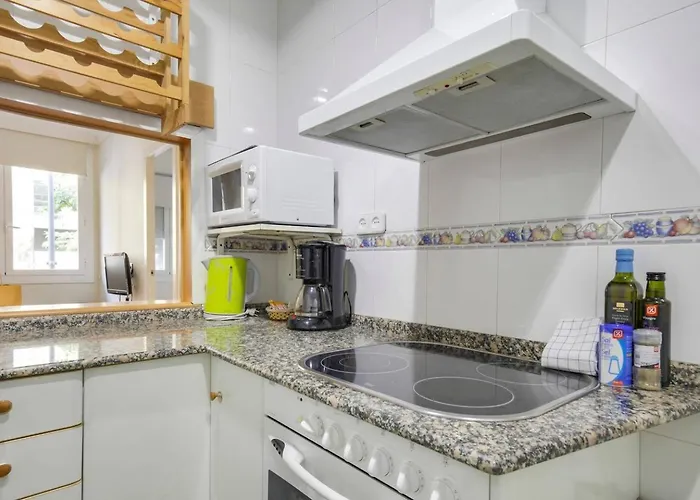 Cozy 2 Bedroom Next To Arc De Triomf Daire