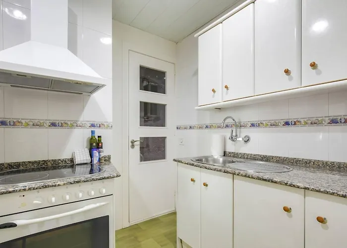 Cozy 2 Bedroom Next To Arc De Triomf Barselona