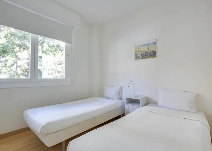 Cozy 2 Bedroom Next To Arc De Triomf *