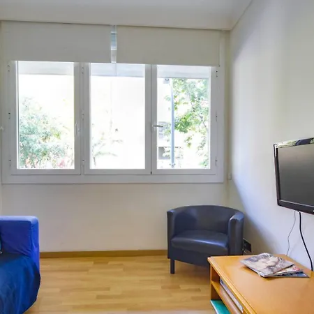 Apartment Cozy 2 Bedroom Next To Arc De Triomf Barcelona