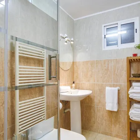 Cozy 2 Bedroom Next To Arc De Triomf * Barcelona