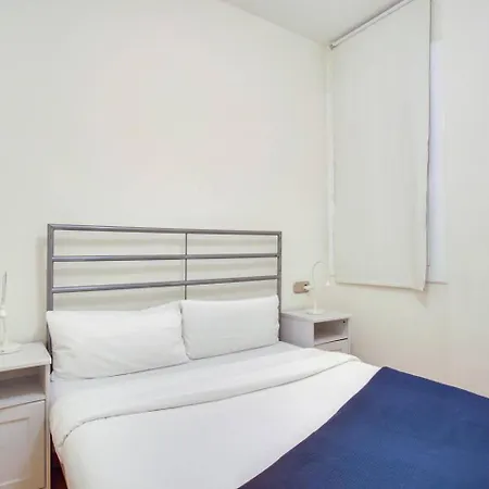 Cozy 2 Bedroom Next To Arc De Triomf Apartment Barcelona