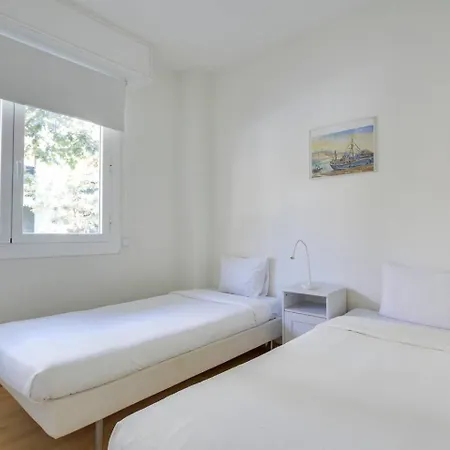 Cozy 2 Bedroom Next To Arc De Triomf *